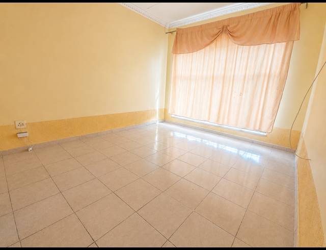 5 BEDROOM HOUSE FOR SALE IN BONANNE
